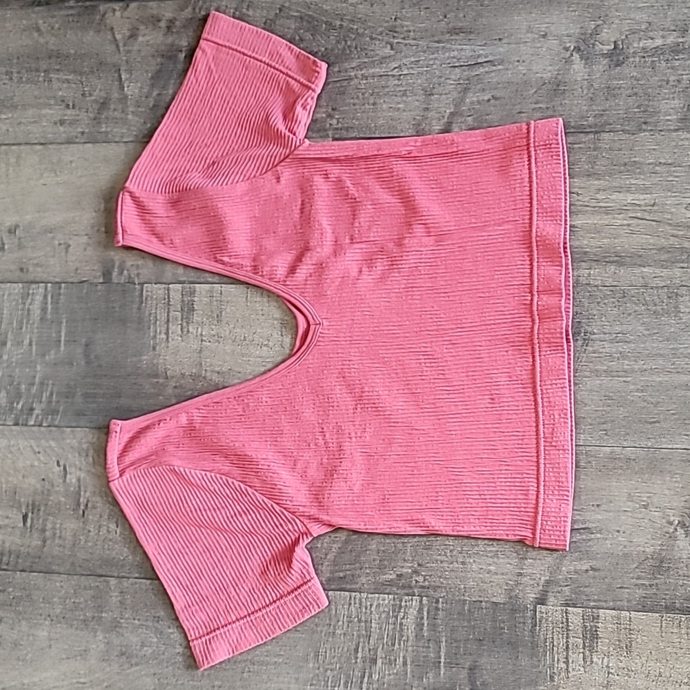 Love Tree crop top NWT